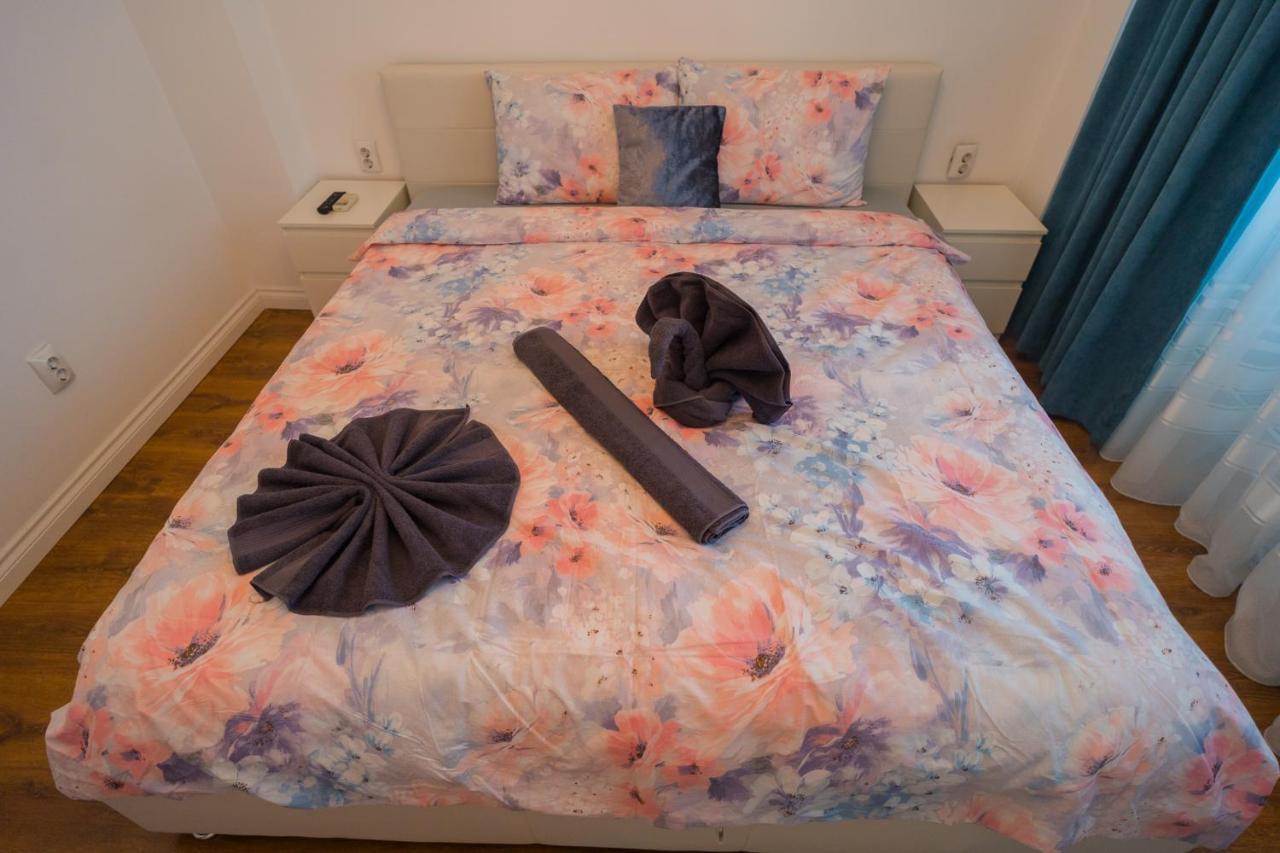 Cozy & Spacious 2Br Apartment With Netflix Bucharest Luaran gambar