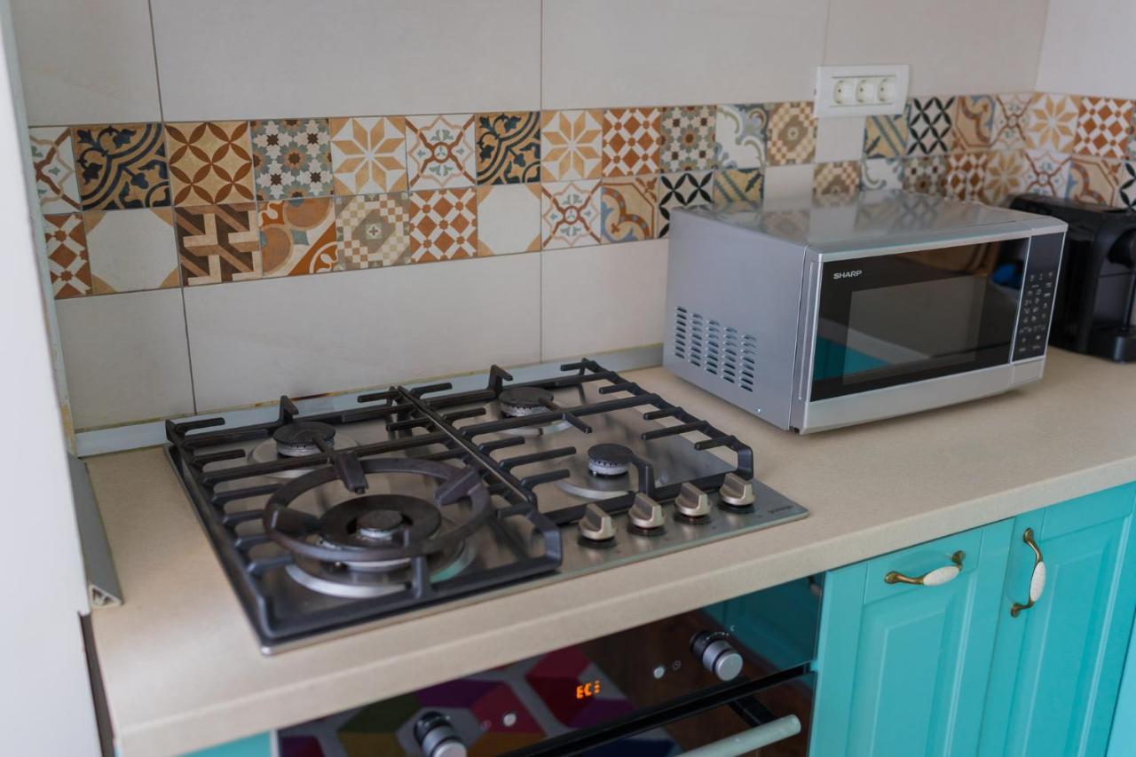 Cozy & Spacious 2Br Apartment With Netflix Bucharest Luaran gambar