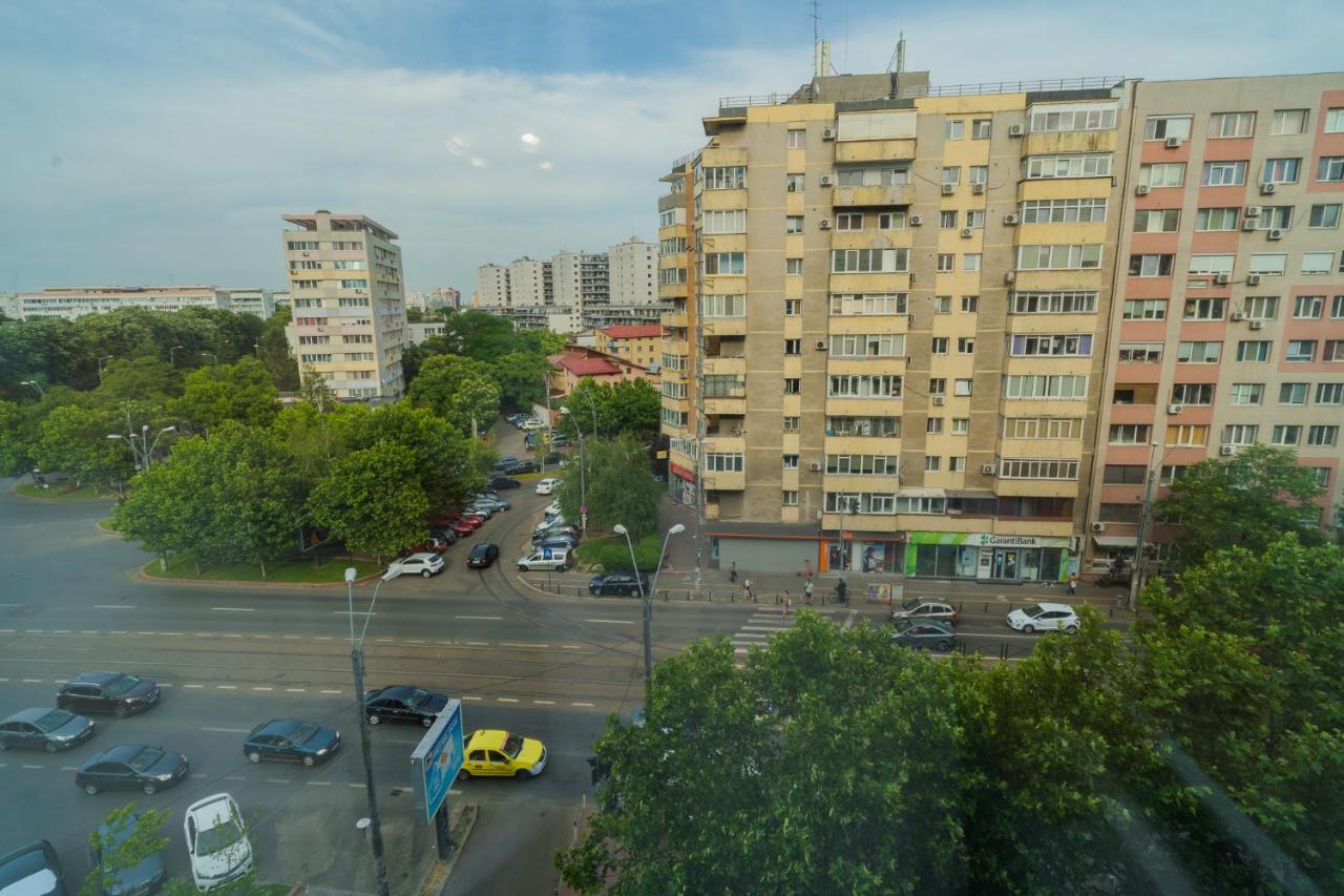 Cozy & Spacious 2Br Apartment With Netflix Bucharest Luaran gambar