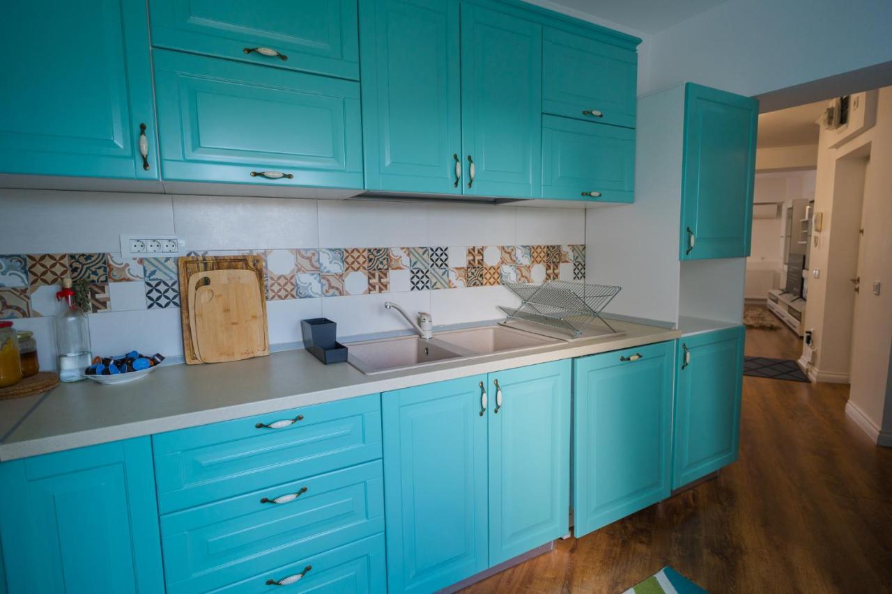 Cozy & Spacious 2Br Apartment With Netflix Bucharest Luaran gambar