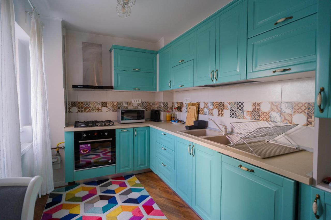 Cozy & Spacious 2Br Apartment With Netflix Bucharest Luaran gambar